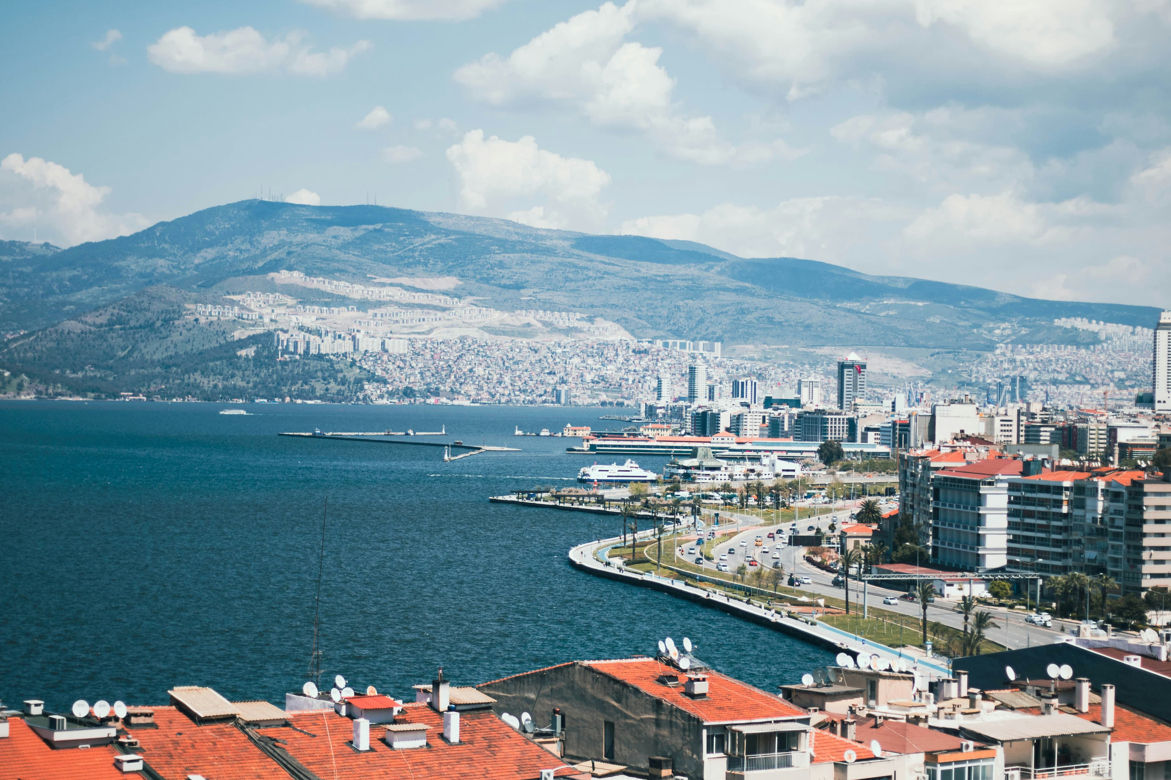 İzmir uçak bileti - Kordon, Çeşme, deniz ve güneş